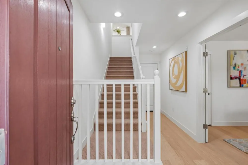 410 Gene Court Palo Alto, CA 94306
