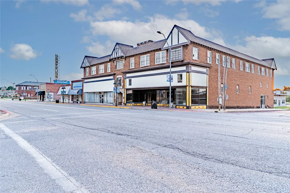 305 Main Street Bristow, OK 74010