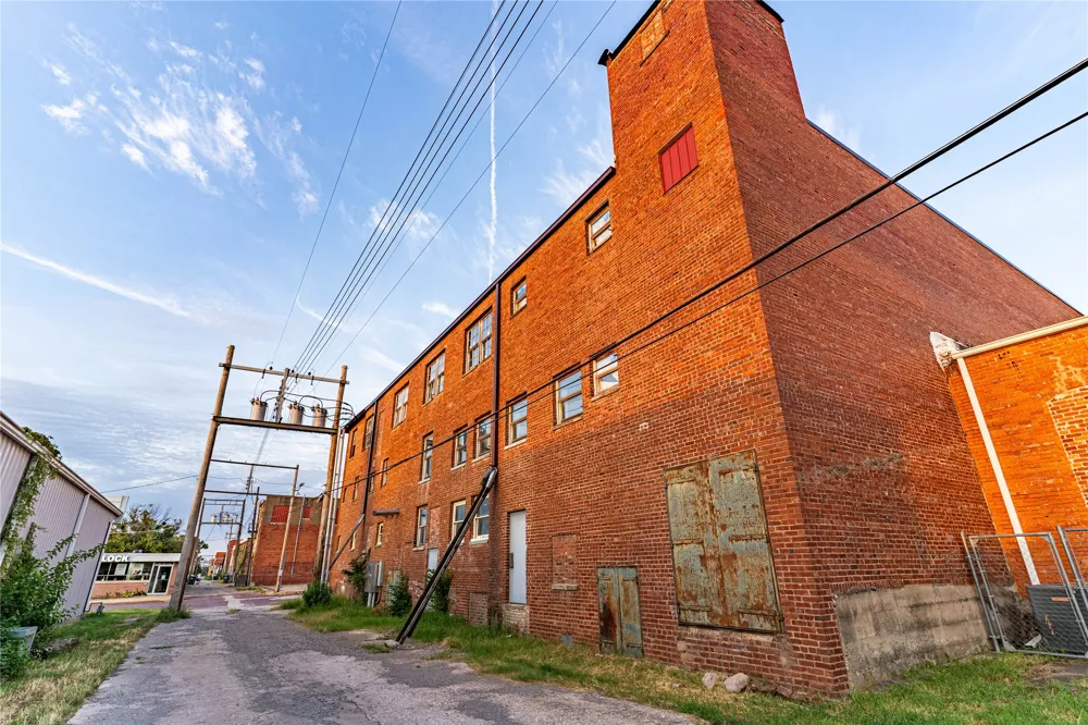 305 Main Street Bristow, OK 74010