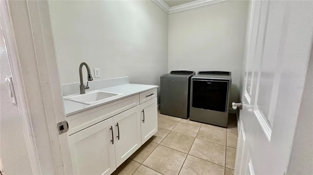 1445 VIA SANGRO PLACE Winter Park, FL 32792
