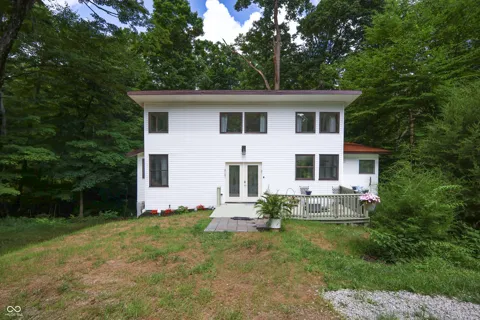 8167 Center Lake Road