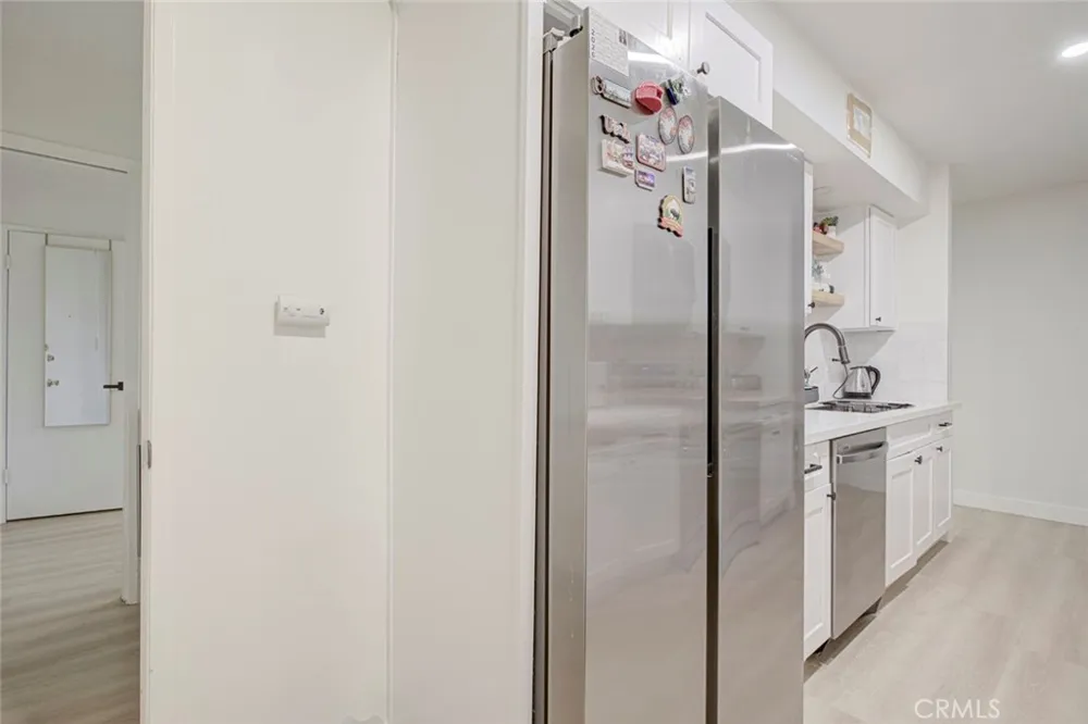 5411 Tyrone Avenue #203 Sherman Oaks, CA 91401