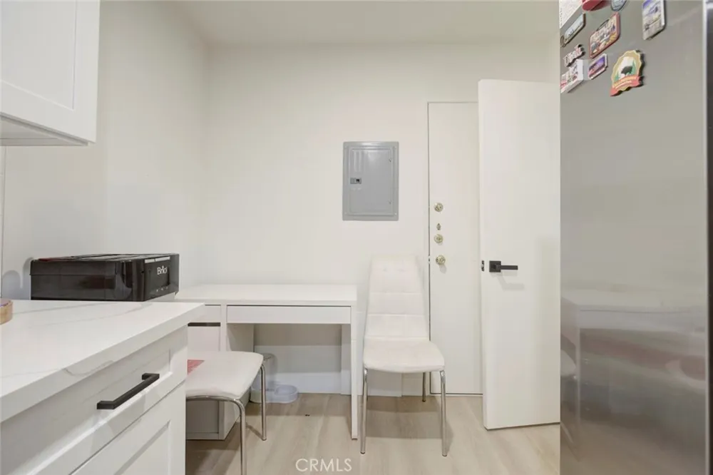 5411 Tyrone Avenue #203 Sherman Oaks, CA 91401