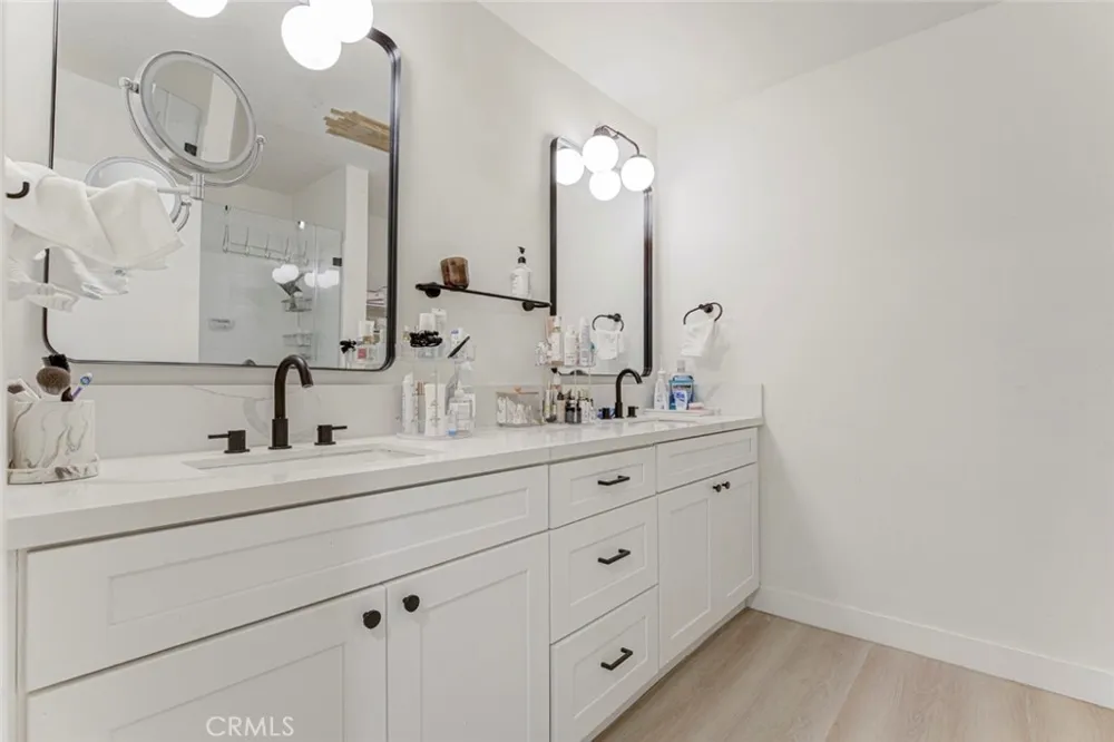5411 Tyrone Avenue #203 Sherman Oaks, CA 91401