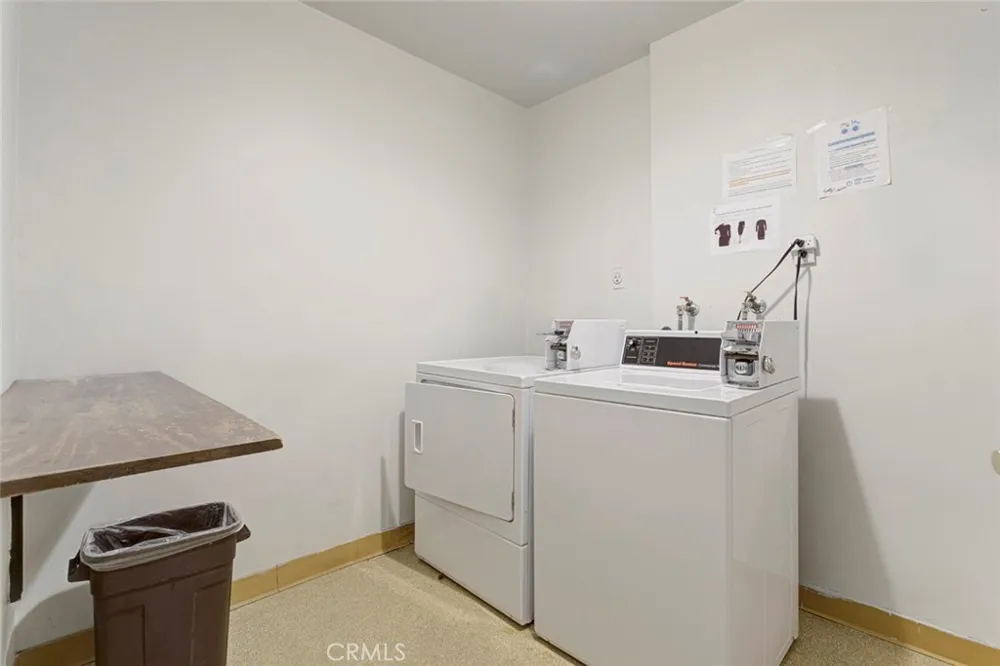 5411 Tyrone Avenue #203 Sherman Oaks, CA 91401