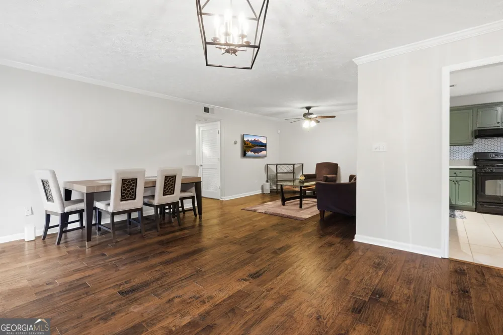 1402 N Crossing DR NE Atlanta, GA 30329
