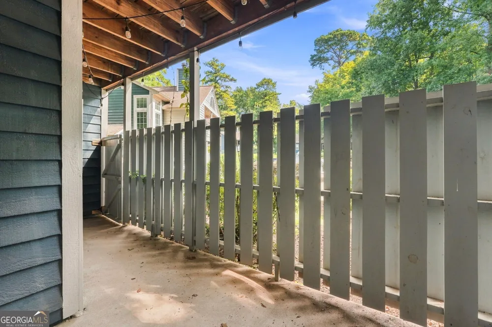 1402 N Crossing DR NE Atlanta, GA 30329