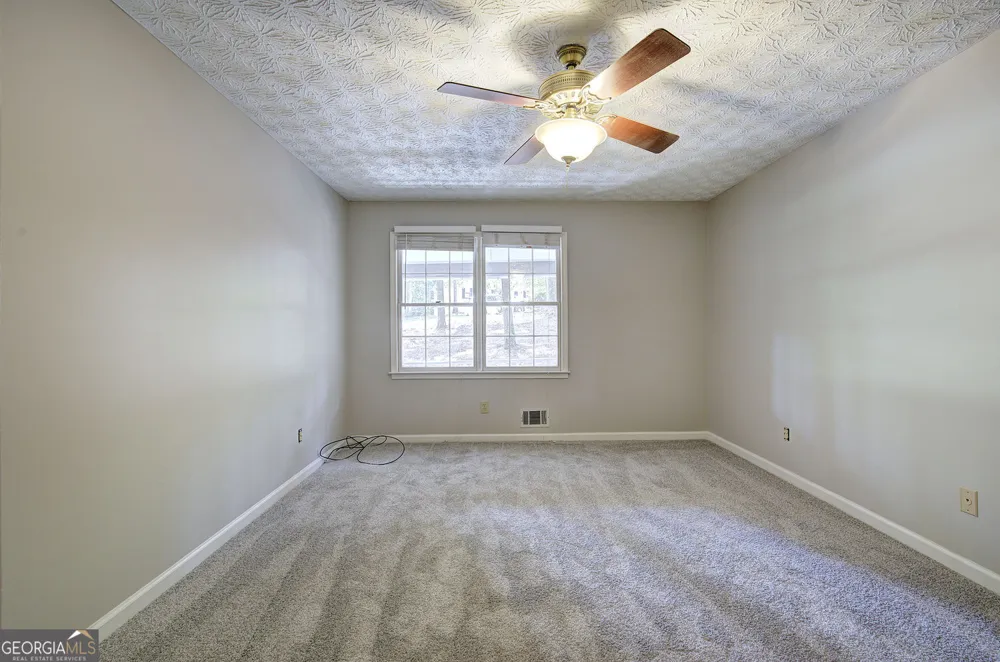 530 Cove RD Canton, GA 30114