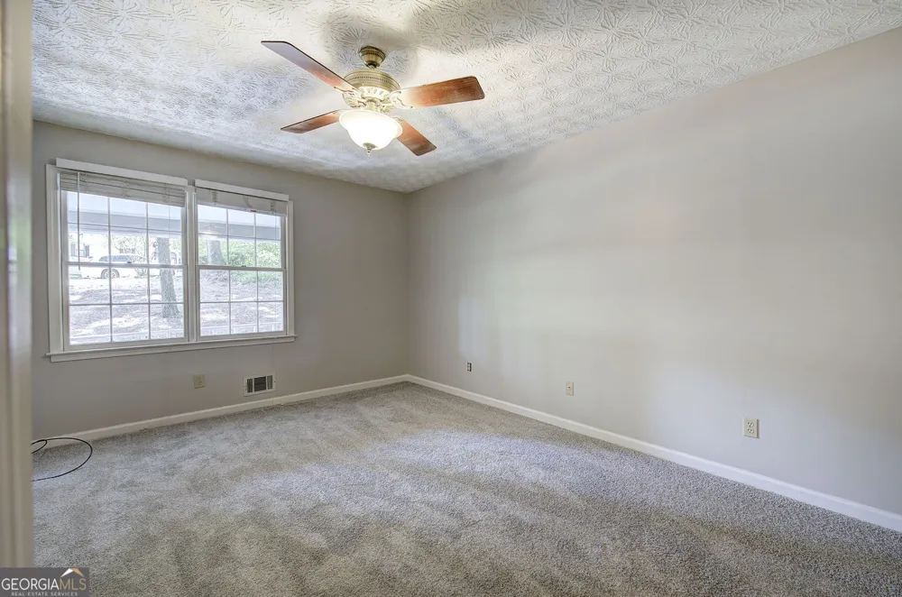 530 Cove RD Canton, GA 30114