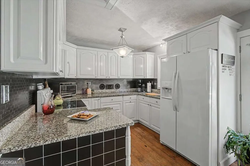 32 Watkins RD Newnan, GA 30263