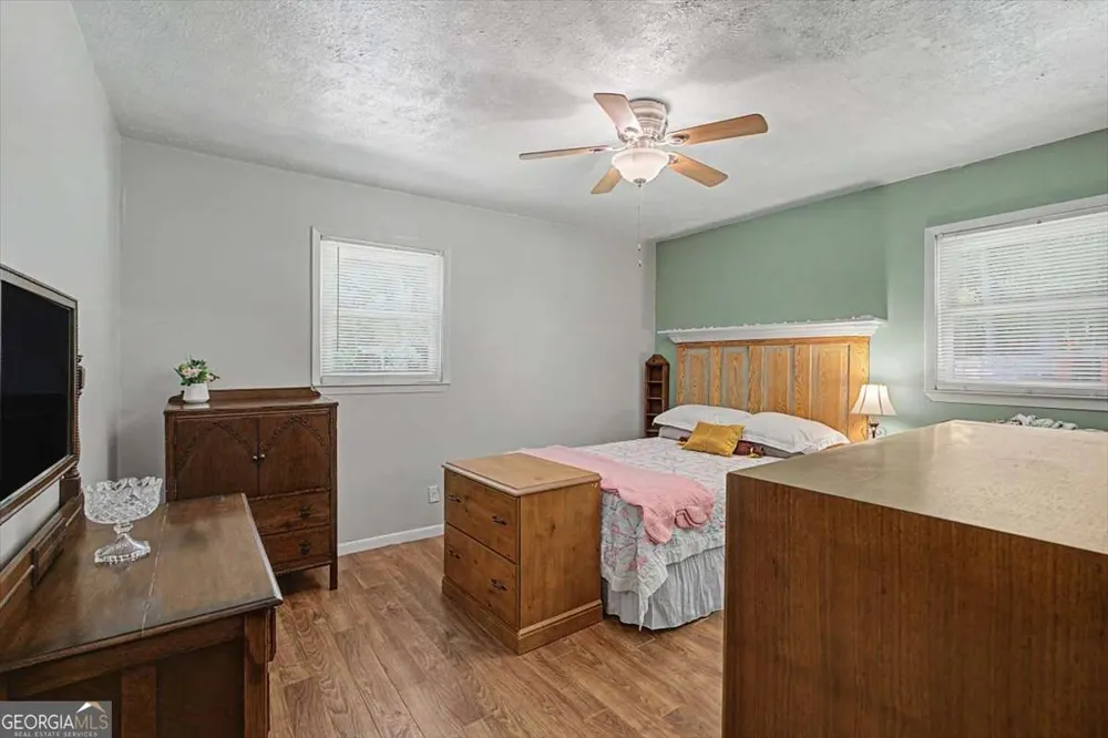 32 Watkins RD Newnan, GA 30263