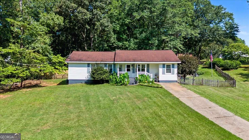 32 Watkins RD Newnan, GA 30263