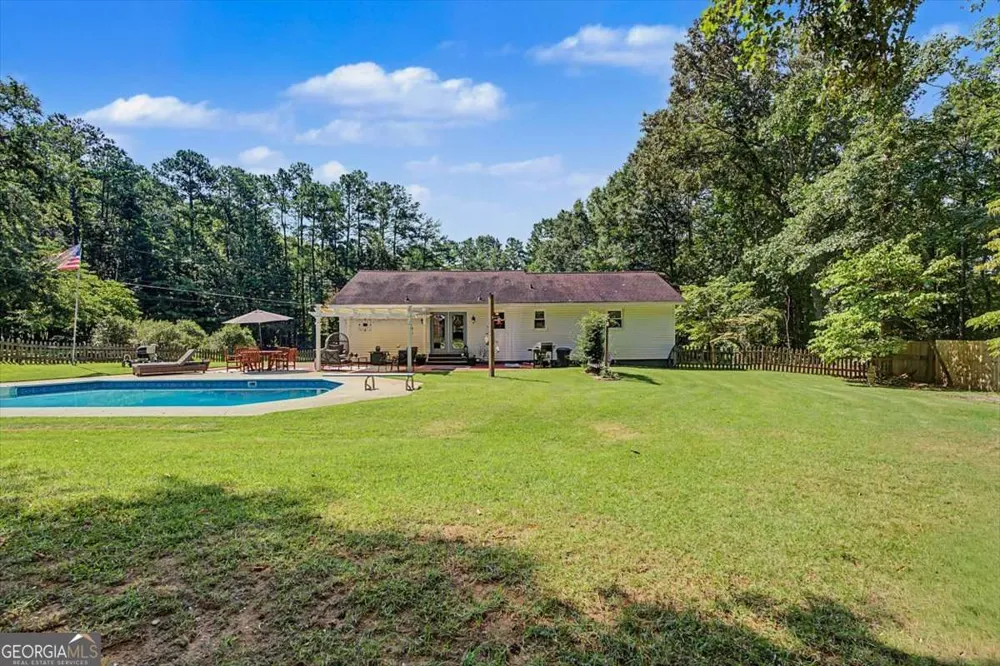 32 Watkins RD Newnan, GA 30263