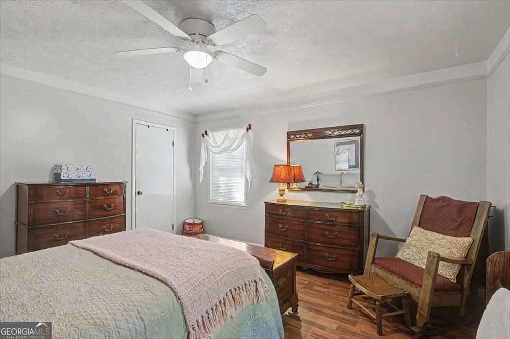 32 Watkins RD Newnan, GA 30263