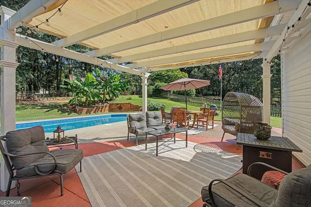 32 Watkins RD Newnan, GA 30263