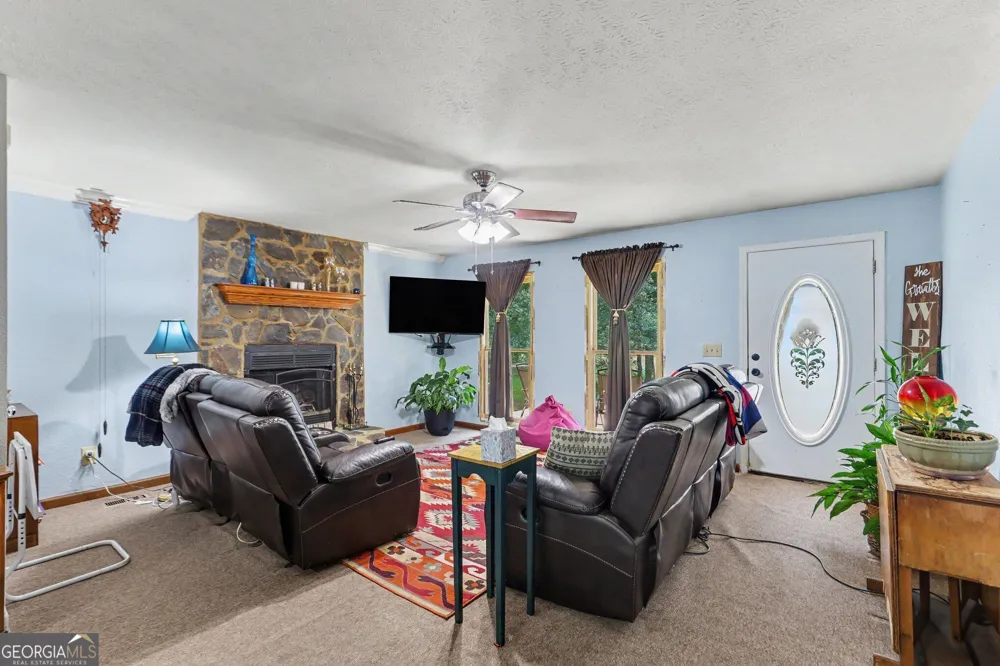 150 Aspen Lake DR E Newnan, GA 30263