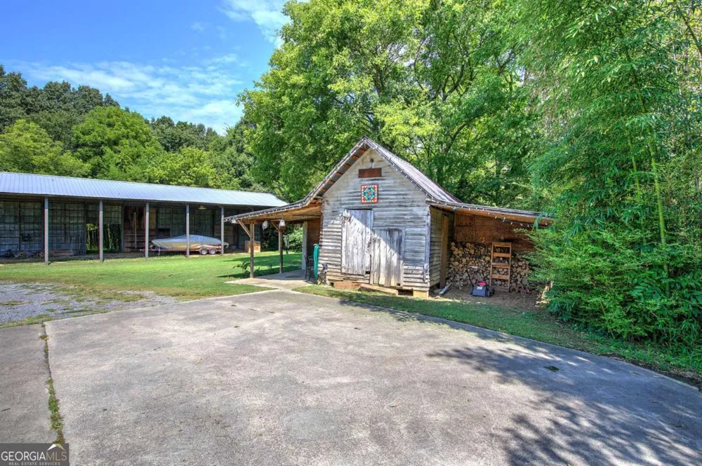 5247 Roland Hayes PKWY SW Calhoun, GA 30701