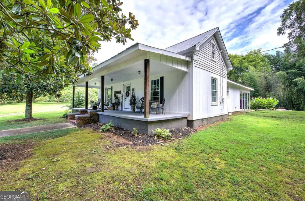 5247 Roland Hayes PKWY SW Calhoun, GA 30701