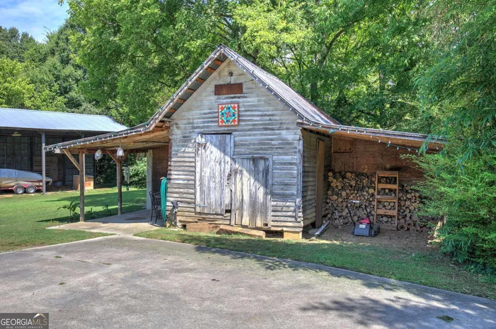 5247 Roland Hayes PKWY SW Calhoun, GA 30701
