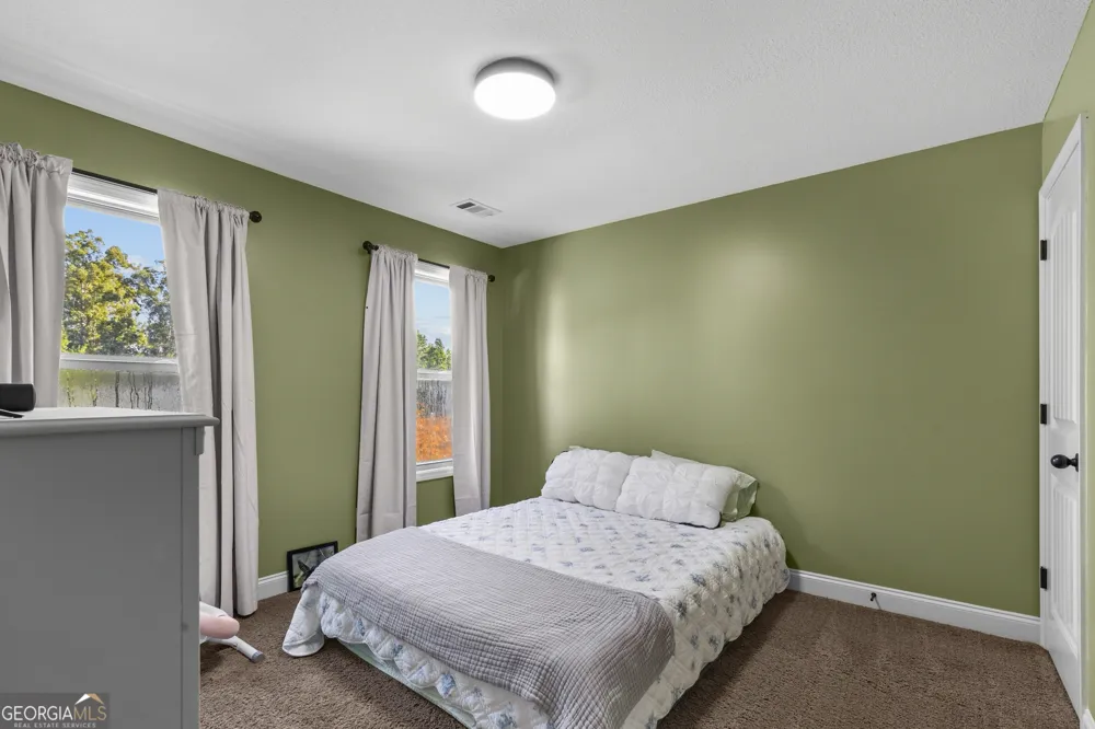 541 Greenridge LN Loganville, GA 30052