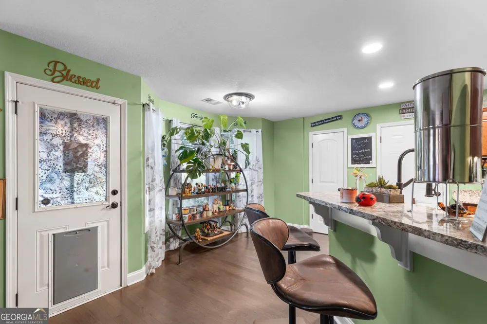 541 Greenridge LN Loganville, GA 30052