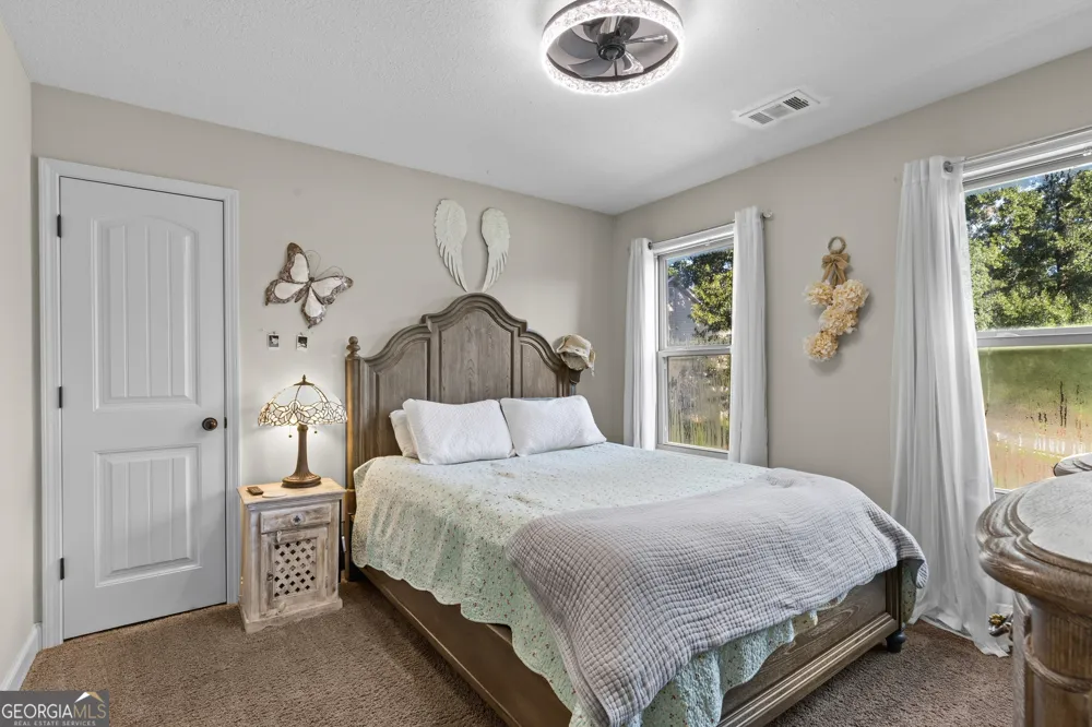 541 Greenridge LN Loganville, GA 30052
