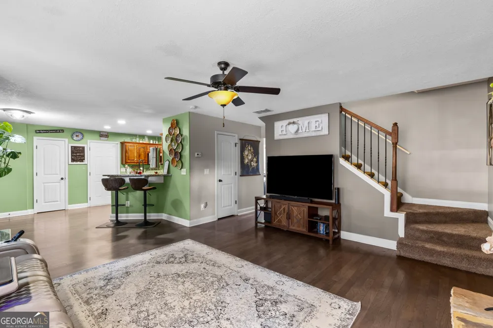 541 Greenridge LN Loganville, GA 30052