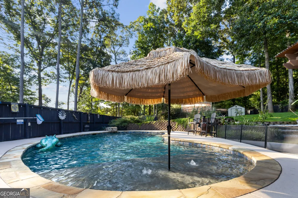 541 Greenridge LN Loganville, GA 30052