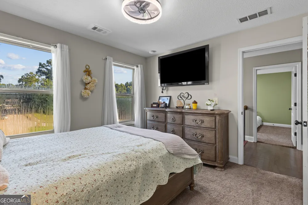 541 Greenridge LN Loganville, GA 30052