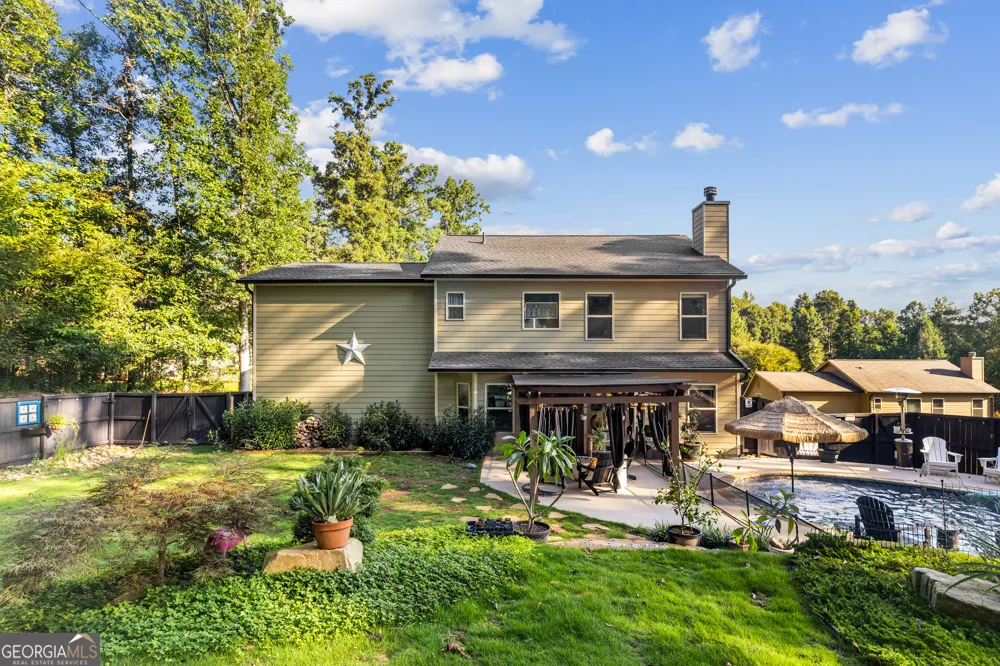 541 Greenridge LN Loganville, GA 30052