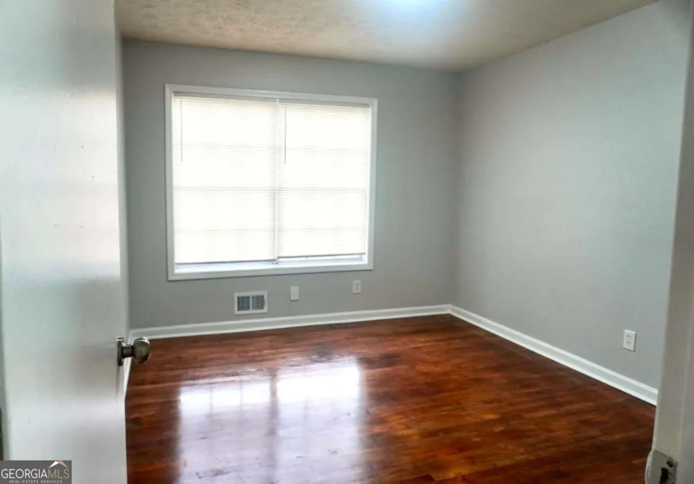 5122 Martindale Lane Stone Mountain, GA 30088