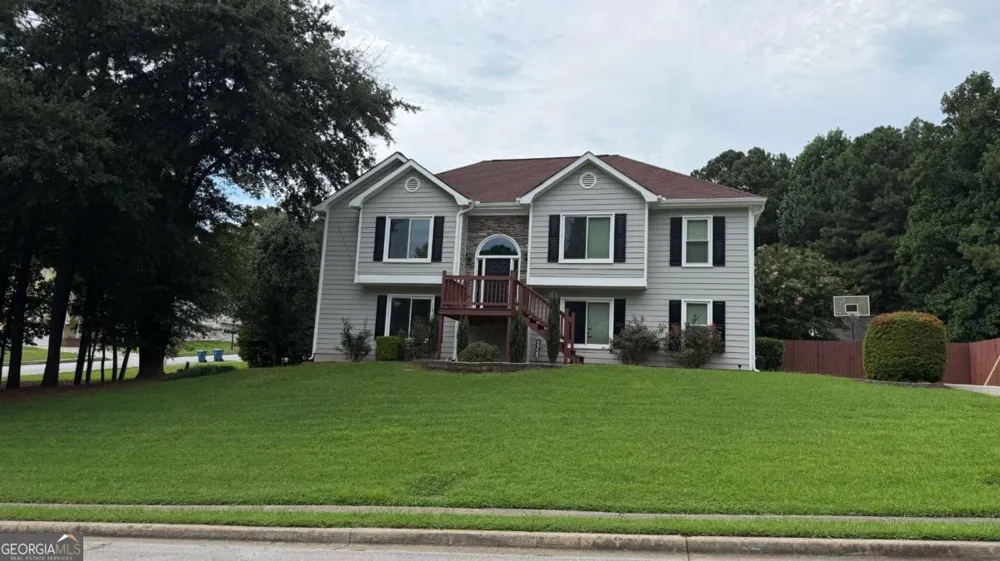 1755 Katrina Jo Ann CIR Dacula, GA 30019