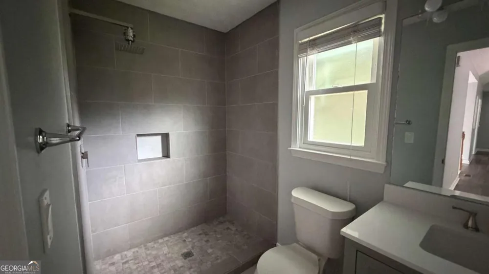 1755 Katrina Jo Ann CIR Dacula, GA 30019