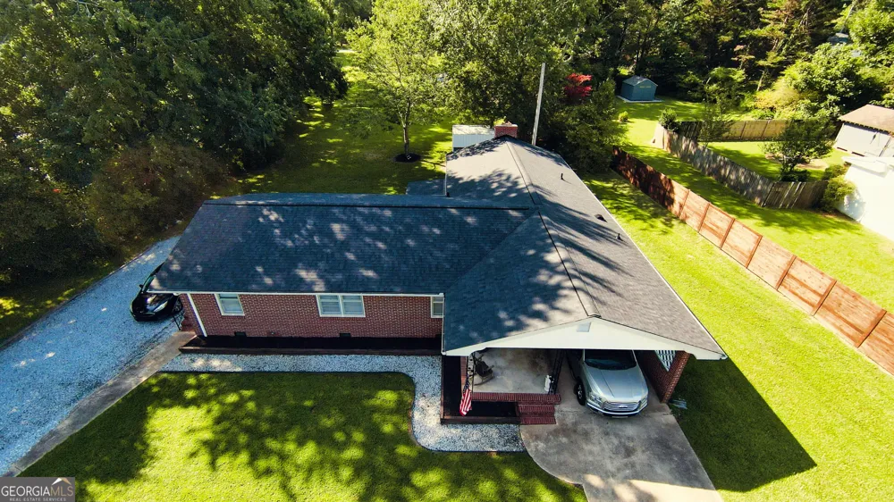 156 Lakeshore DR Braselton, GA 30517