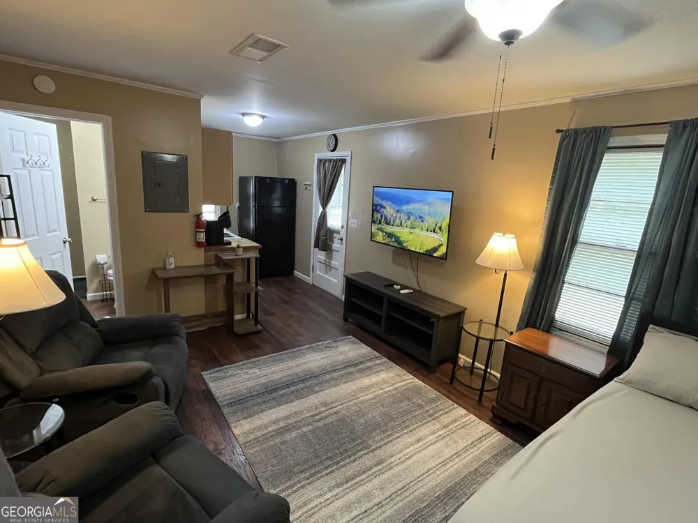 156 Lakeshore DR Braselton, GA 30517