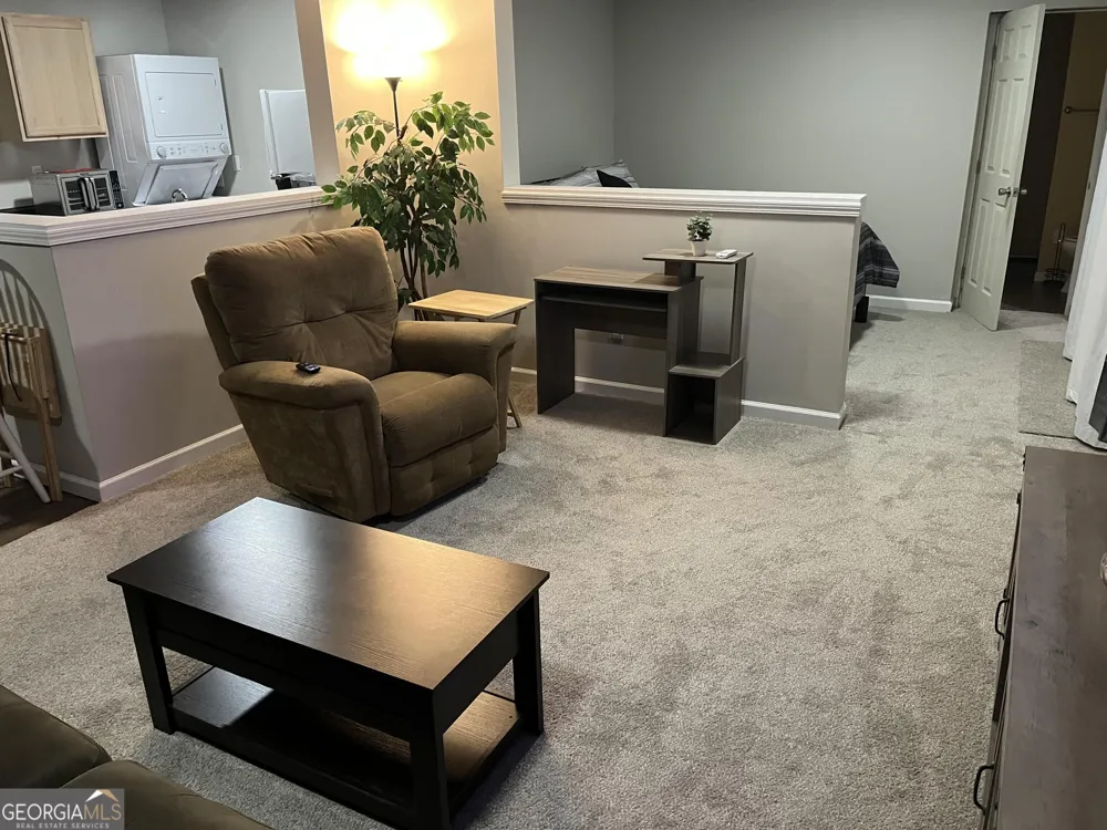 156 Lakeshore DR Braselton, GA 30517