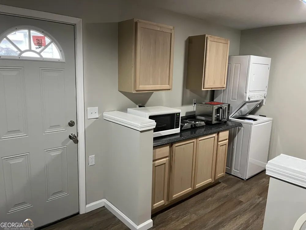 156 Lakeshore DR Braselton, GA 30517