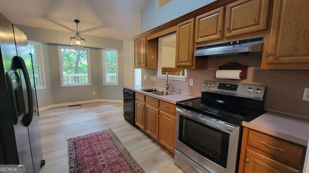 5131 Deer Path Ln Gainesville, GA 30507