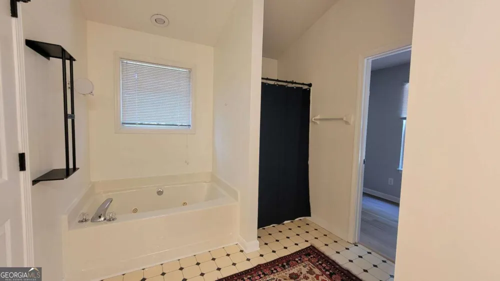 5131 Deer Path Ln Gainesville, GA 30507