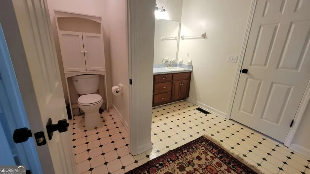 5131 Deer Path Ln Gainesville, GA 30507