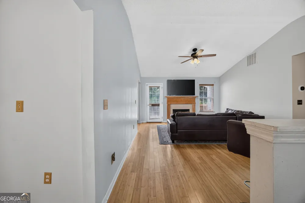 305 Bainbridge CIR Dallas, GA 30132