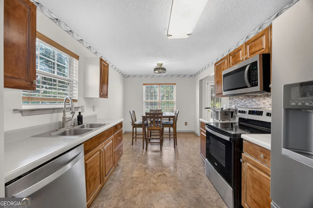 305 Bainbridge CIR Dallas, GA 30132