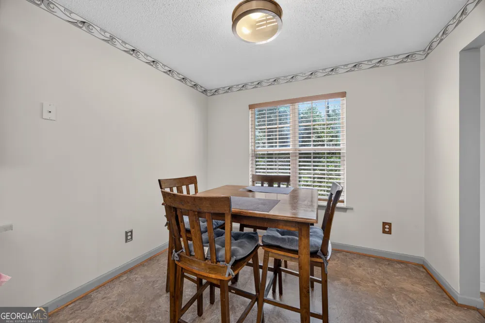 305 Bainbridge CIR Dallas, GA 30132