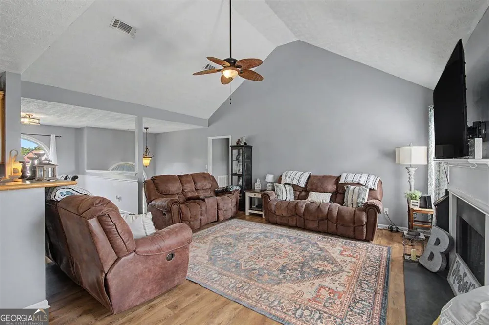 36 Valley Edge DR Rockmart, GA 30153