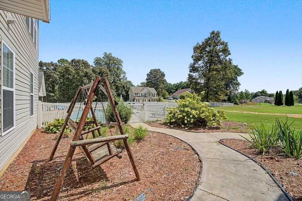 36 Valley Edge DR Rockmart, GA 30153