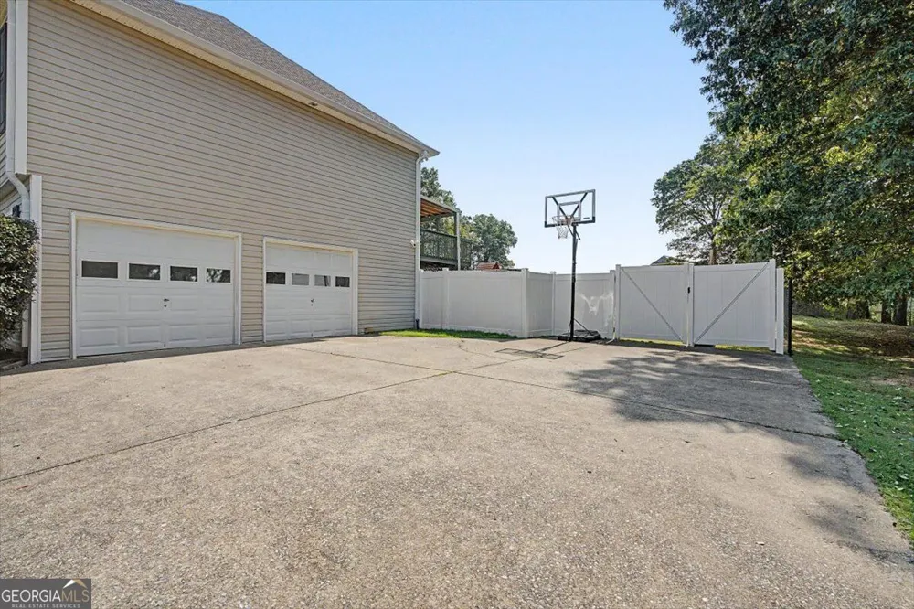 36 Valley Edge DR Rockmart, GA 30153