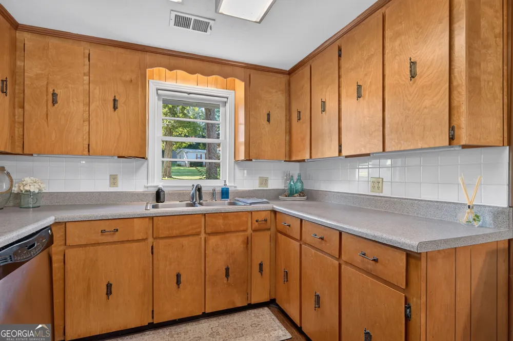 264 SW Shelton DR SW Eatonton, GA 31024