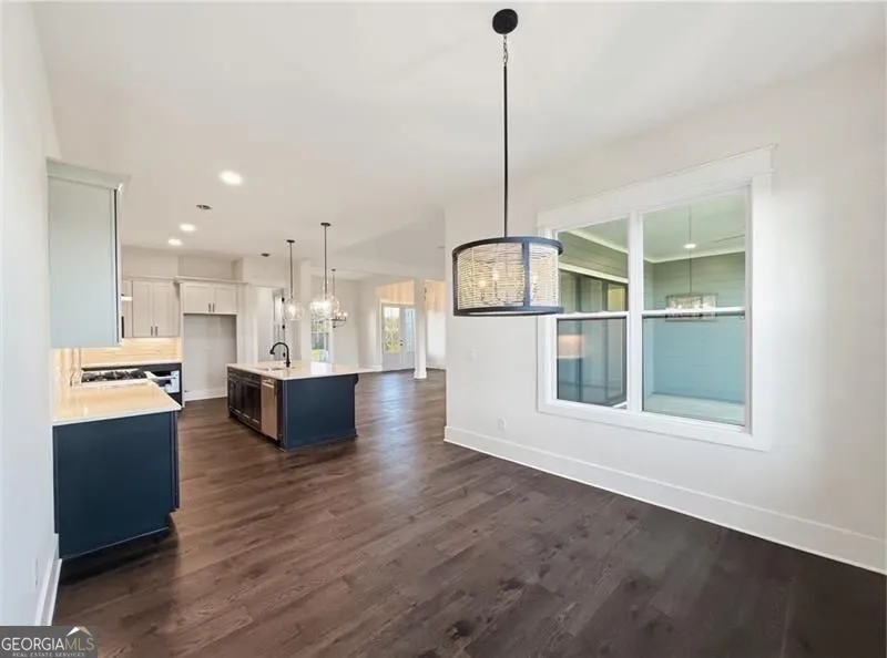 303 Eminence peak Rydal, GA 30171