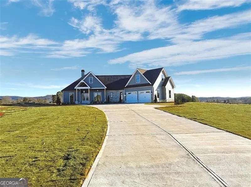 303 Eminence peak Rydal, GA 30171