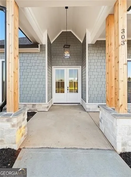 303 Eminence peak Rydal, GA 30171